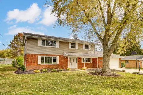 3409 Redbud Ln, Lima, OH 45806