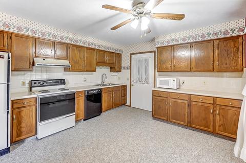 3088 E Brixton Dr, Springfield, OH 45503 photo 9