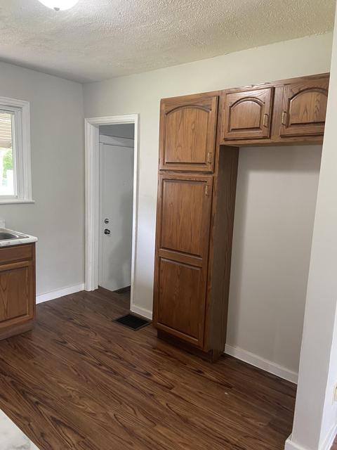 2159 S Yellow Spring St, Springfield, OH 45506 photo 7
