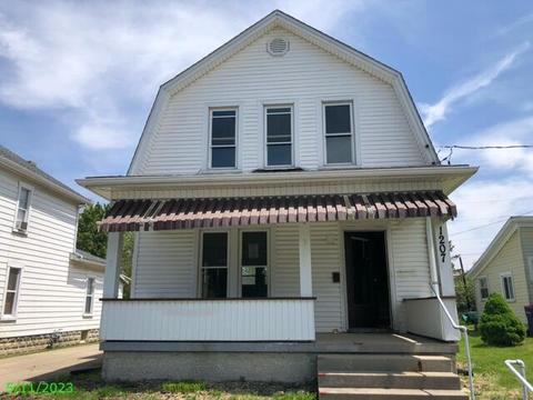 1207 S Roosevelt Ave, Piqua, OH 45356
