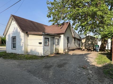 504 S Elm St, Bellefontaine, OH 43311
