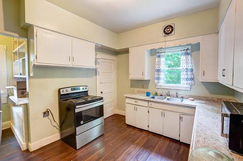 233 E Cecil St, Springfield, OH 45503 photo 8