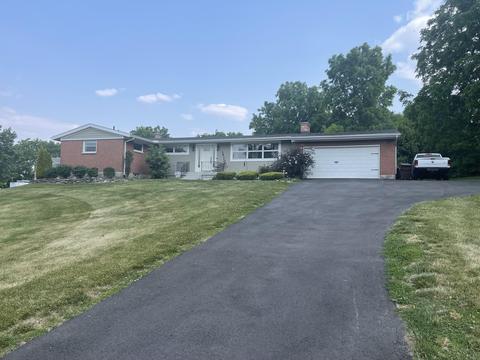 640 White Oak Dr, Springfield, OH 45504 photo 2