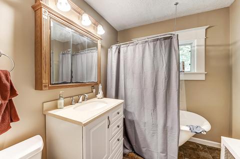 225 N Clairmont Ave, Springfield, OH 45503 photo 28