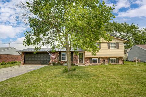 1202 Murray St, Wapakoneta, OH 45895