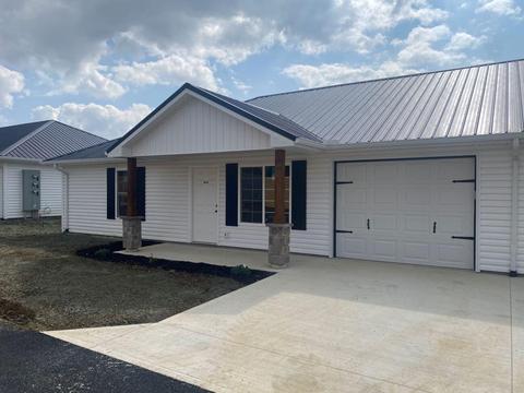 1618 Irene Dr #13, Bellefontaine, OH 43311