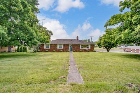 1208 Holly Dr, Springfield, OH 45504 photo 2