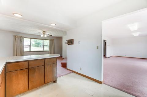 1208 Holly Dr, Springfield, OH 45504 photo 19