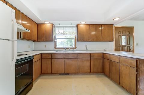 1208 Holly Dr, Springfield, OH 45504 photo 16