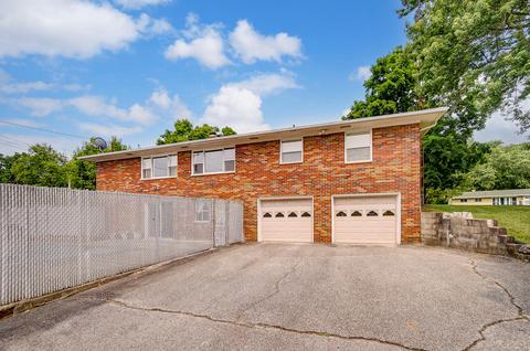1208 Holly Dr, Springfield, OH 45504 photo 9