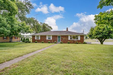 1208 Holly Dr, Springfield, OH 45504 photo 3