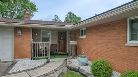 340 Geron Dr, Springfield, OH 45505