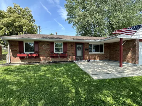 916 Falmouth Rd, Piqua, OH 45356