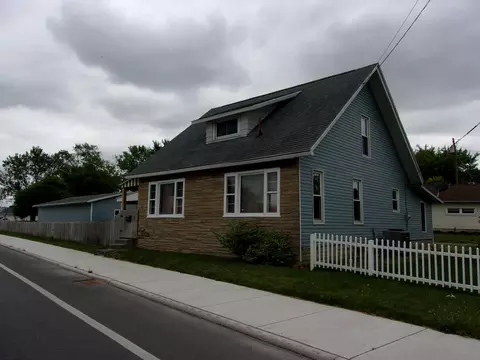 915 E 5th St, Delphos, OH 45833