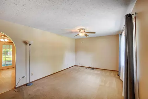 213 West Dr, Springfield, OH 45504 photo 8
