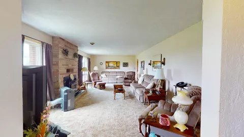 892 Cretcher Ave, De Graff, OH 43318 photo 6