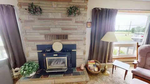 892 Cretcher Ave, De Graff, OH 43318 photo 4