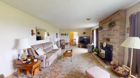 892 Cretcher Ave, De Graff, OH 43318 photo 2