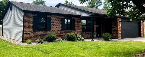 1913 Cheshire Dr, Saint Marys, OH 45885
