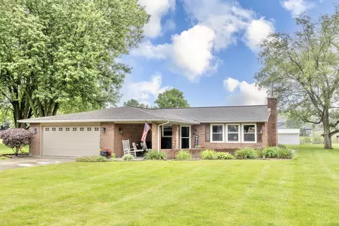 2765 Kickapoo Dr, Huntsville, OH 43324