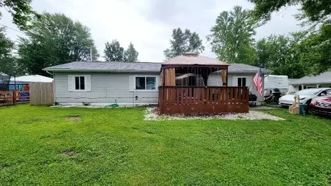 122 E Warden St, Russells Point, OH 43348