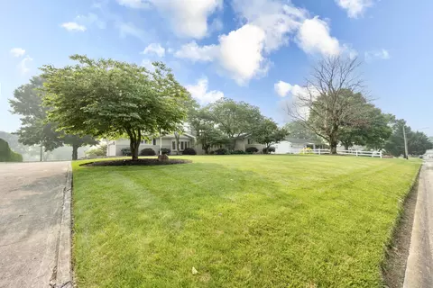 1113 Michigan St, Bellefontaine, OH 43311