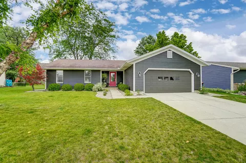 810 Glyncrest Dr, Wapakoneta, OH 45895