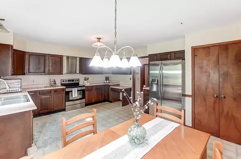 1051 Lisa Ct, Springfield, OH 45504 photo 12