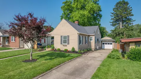 2206 Broadway St, Springfield, OH 45504