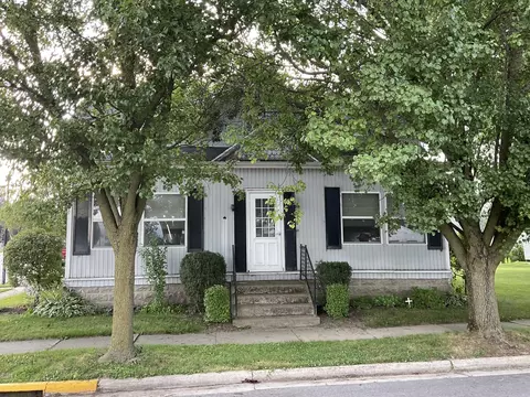 106 N Second St, Anna, OH 45302