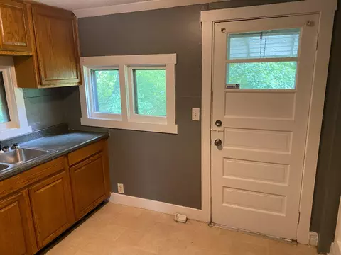 1702 Summit St, Springfield, OH 45503 photo 8
