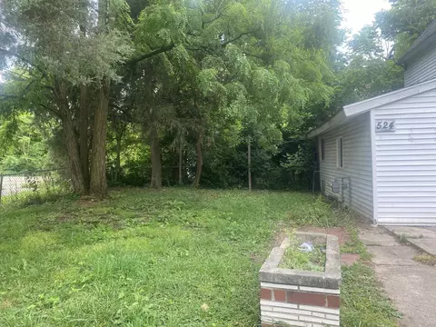 524 W Washington St, Springfield, OH 45506 photo 2