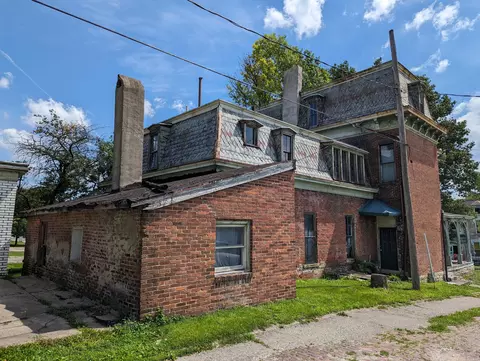 411 S Limestone St, Springfield, OH 45505 photo 5