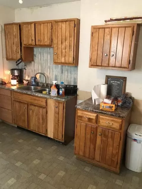 374-376 S Greenmount Ave, Springfield, OH 45505 photo 4