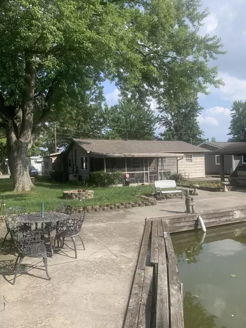 10526 Oak St, Huntsville, OH 43324