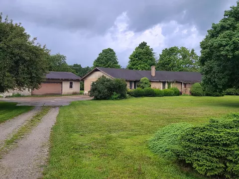 12921 Lochard Rd, Anna, OH 45302