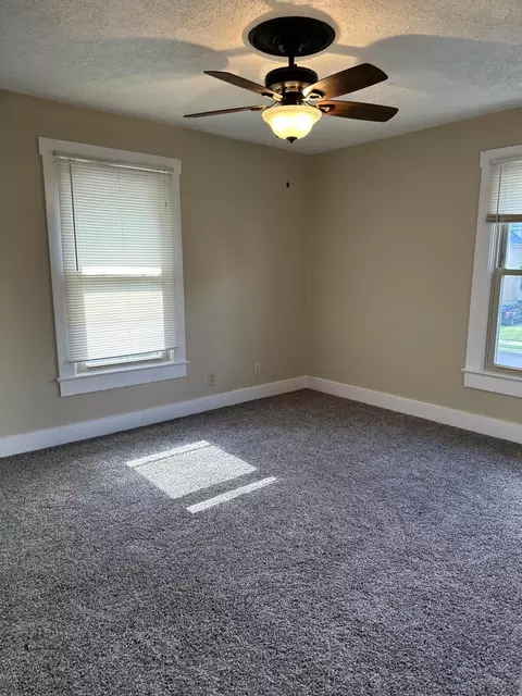 460 E Cassilly St, Springfield, OH 45503 photo 17