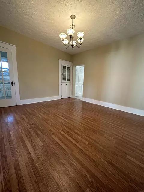 460 E Cassilly St, Springfield, OH 45503 photo 7