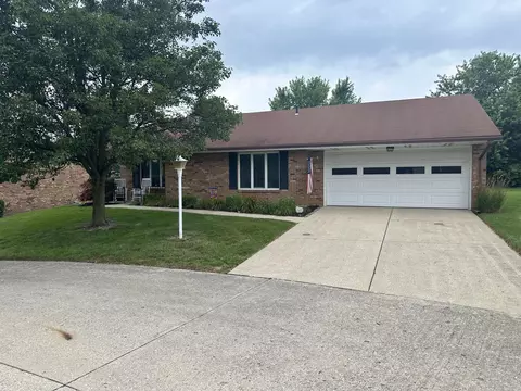 2956 Avery Cir, Springfield, OH 45503 photo 2
