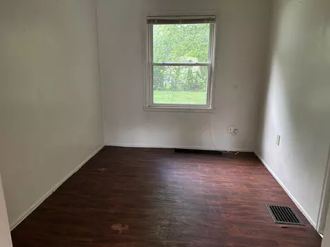 910-912 Mitchell Blvd, Springfield, OH 45503 photo 4