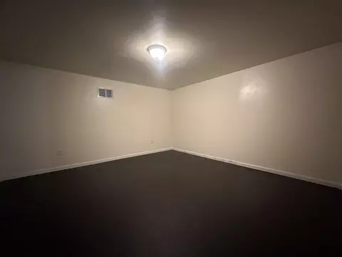 2210 S Burnett Rd, Springfield, OH 45505 photo 18