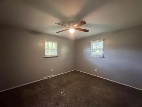 2210 S Burnett Rd, Springfield, OH 45505 photo 13