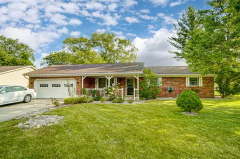 912 Primrose Dr, Wapakoneta, OH 45895