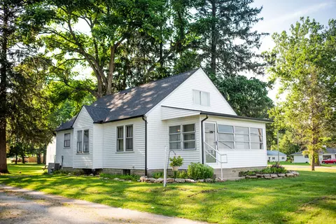 2415 Upper Valley Pike, Springfield, OH 45502