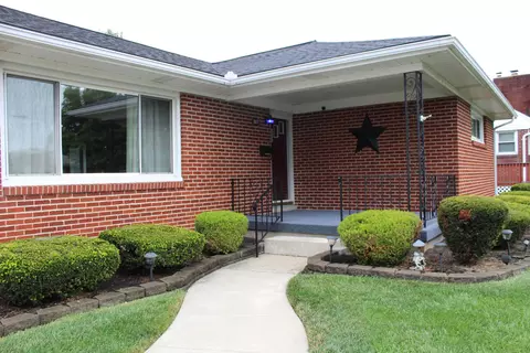 2617 Cavins Dr, Springfield, OH 45503 photo 2