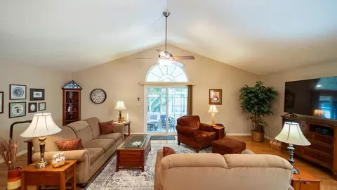 633 Donnelly Ave, Springfield, OH 45503 photo 8