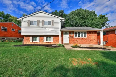 10929 Thornview Dr, Cincinnati, OH 45241