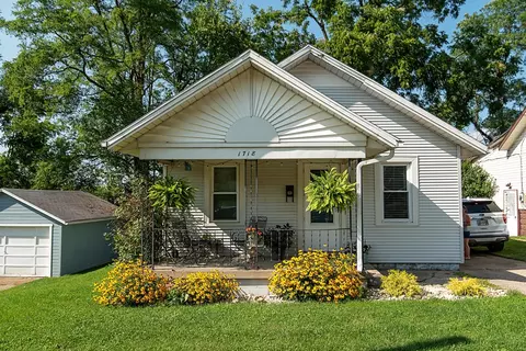 1718 Summit St, Springfield, OH 45503