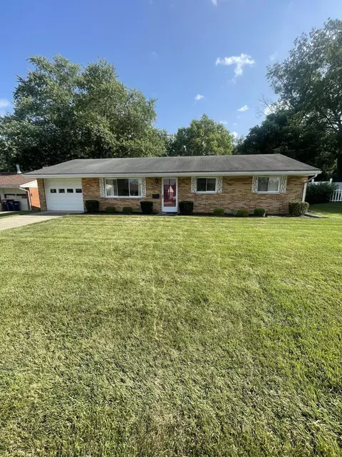 1247 Severs Dr, Piqua, OH 45356