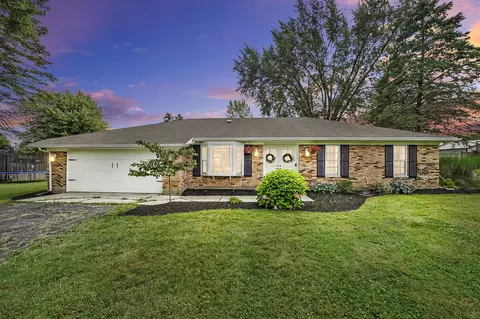 7950 Singer Rd, Dayton, OH 45424